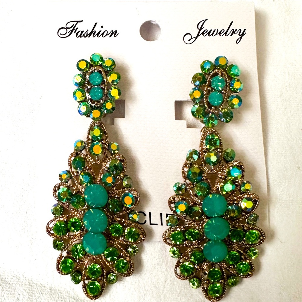 Green rhinestones chandelier clip on earrings